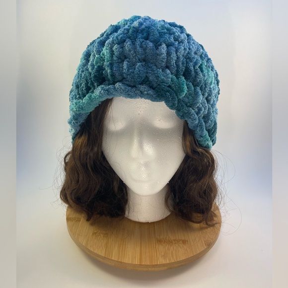 Handmade Women’s/Junior’s Winter Hat With Loopy Pom-Pom - Variegated Teal - Picture 4 of 9